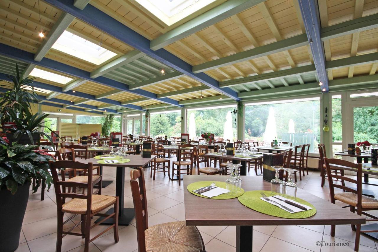 Logis Hotel De France Restaurant Grill ดอมฟรองต์ ภายนอก รูปภาพ
